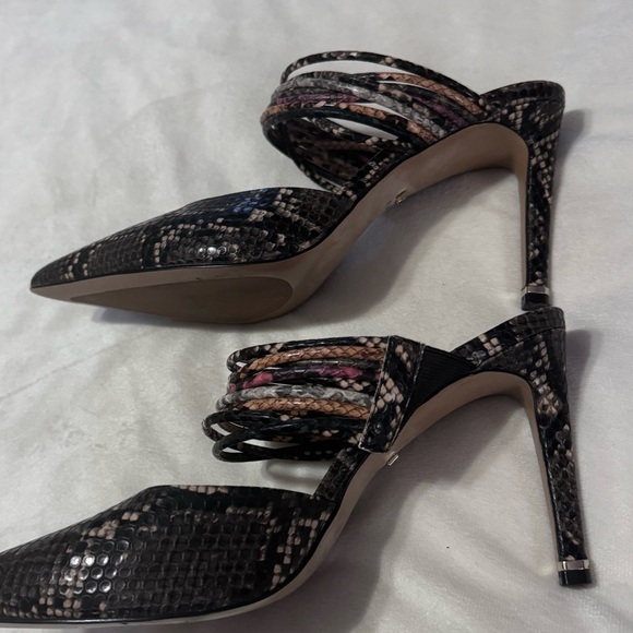 Kenneth Cole Riley 85 mule heel snakeskin embossed leather size 8.5 pointy toe - Picture 9 of 10